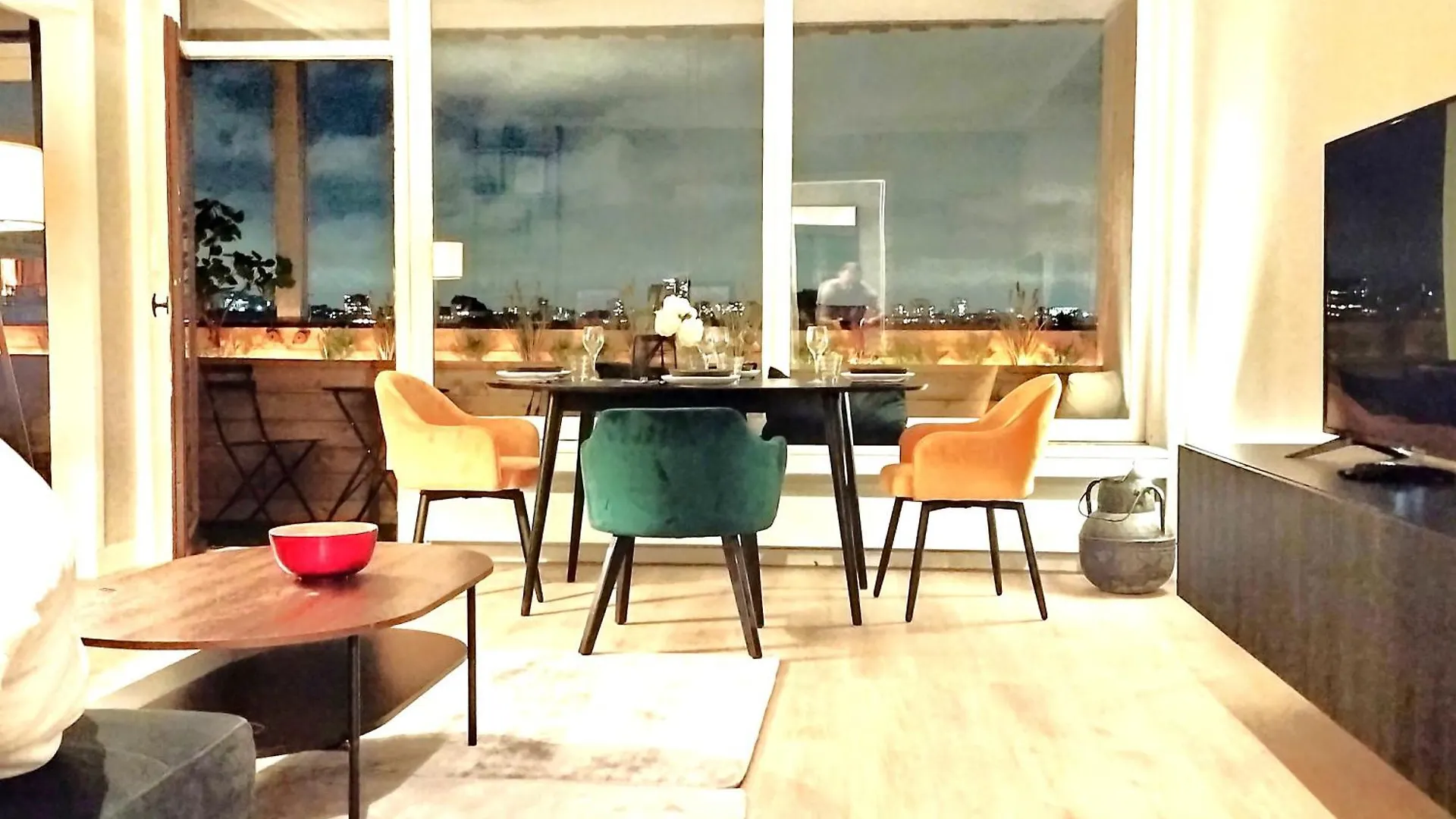 Large Apartment 55 M² ,View & Terrace Paris Frankreich
